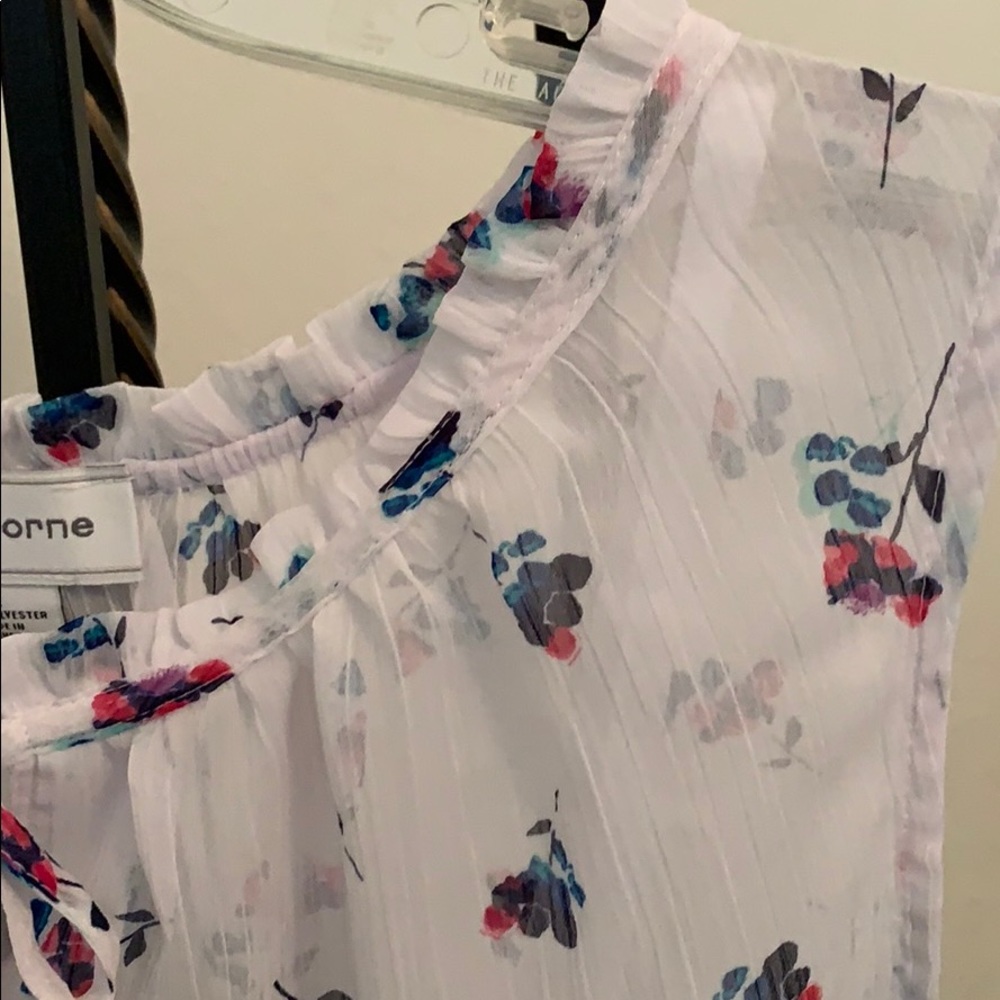 Blouse - Picture 2 of 3